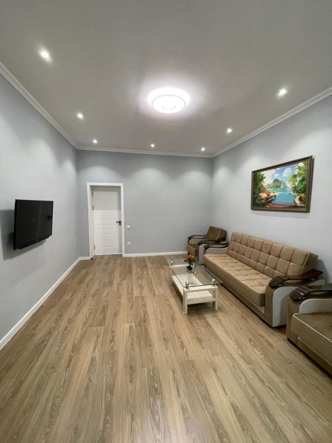 Amir Temur Apartment In Center After Renovation Taskent Exterior foto
