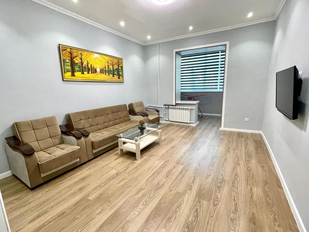 Amir Temur Apartment In Center After Renovation Taskent Exterior foto